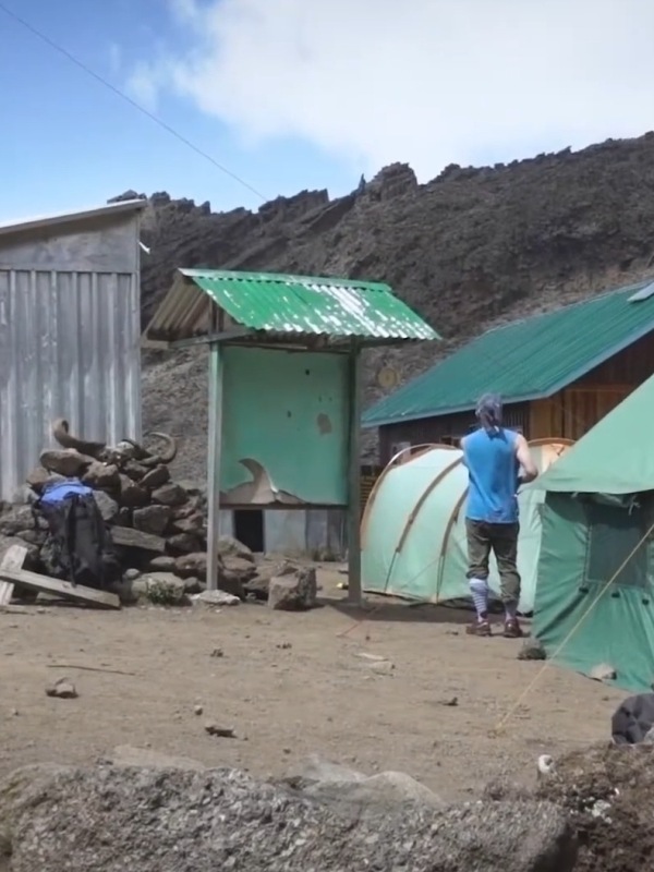 Mawenzi Tarn Hut